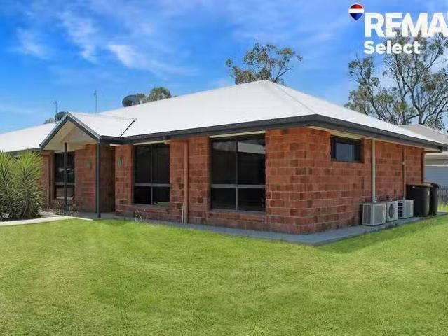 Unique 2/32 Cassia Court, Nebo, QLD 4742