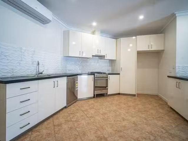 Rental! 2/3 Colstoun Road, Ashfield, WA 6054