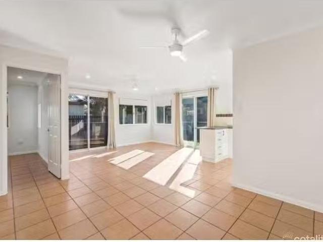 New 2/3 Gracie Court, Walkerston, QLD 4751