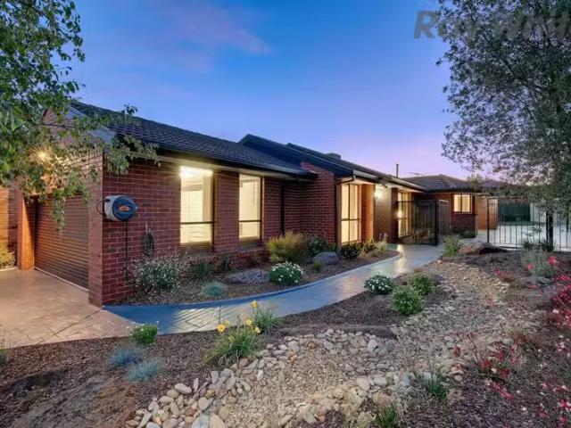 Unique 23 Martens Court, Taylors Lakes VIC 3038