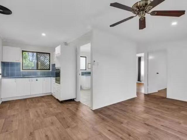 Nice 23 Sutton Street, Churchill, QLD 4305