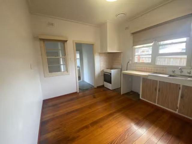 Nice 23 Sunderland Avenue, Ashburton VIC 3147