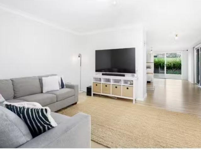 Cheap 2/47 North Kiama Drive, Kiama Downs Townhouse for rent.