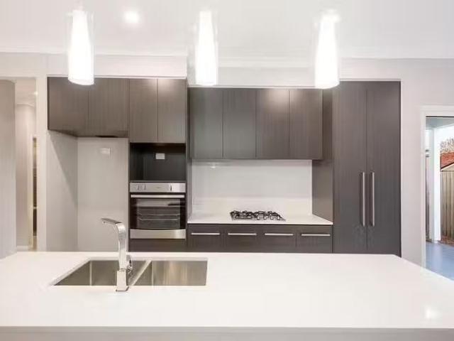 Just in! 2/47 Gostwyck Street, Newtown, QLD 4350