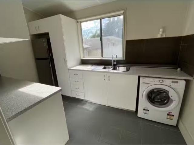 For Rent! 2/49 Matthews Street, Wollongong Apartment for rent.