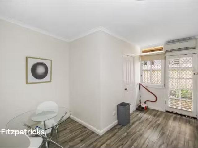 Nice 2/40 Fitzhardinge Street, Wagga Wagga Apartment for rent.
