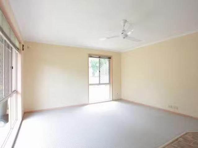 Cozy 24 Commoron Crescent, Runcorn, QLD 4113