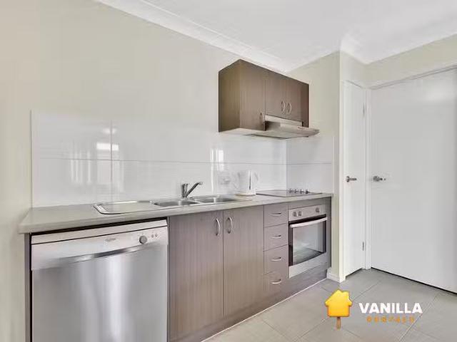 Charming 2/4 Catalyst Place, Brassall, QLD 4305
