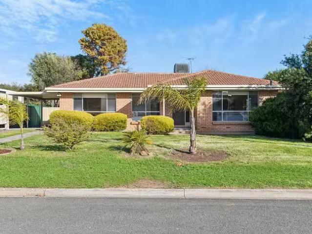 Deal! 24 Cunningham Street, Morphett Vale, SA 5162