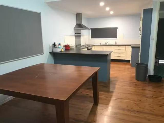 Cozy 24 Berrima Street, CATALINA House for rent Listed by R&h.