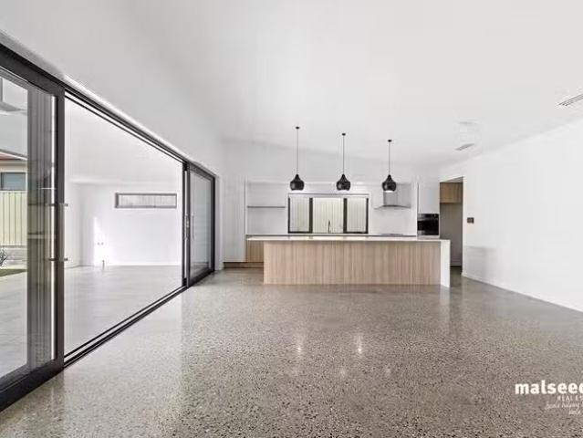 For Rent! 2/4 Gwendoline Street, Mount Gambier, SA 5290