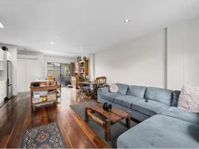 Nice 2/4 King Street, COFFS HARBOUR Townhouse for rent Listed.