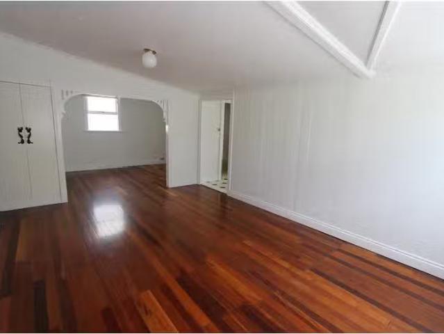 Cheap 24 Mc Nab Street, Paddington House for rent Listed by P.