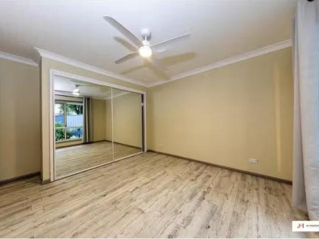 Just in! 2/4 Newling Street, Niagara Park Townhouse for rent.