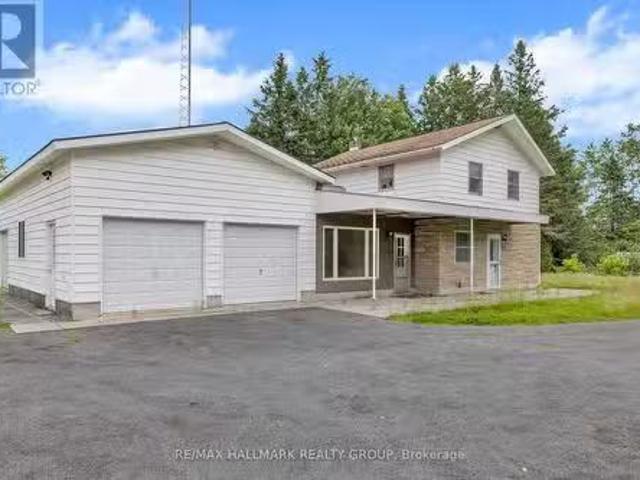 New 2551 Russland Road, Ottawa, ON, K0A 3H0 house for lease.