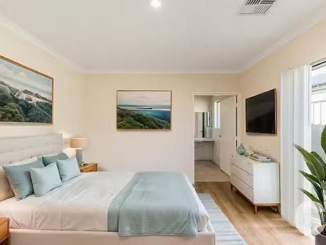 New 259A Lambeth Circle, Wellard, WA 6170