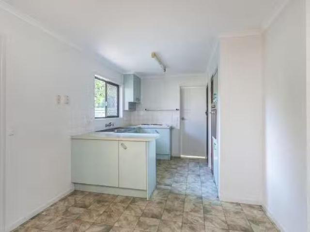 Cozy 25 Anders Street, Slacks Creek, QLD 4127