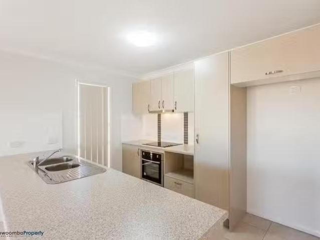 Unique 2/5 Bishop Street, Cambooya, QLD 4358