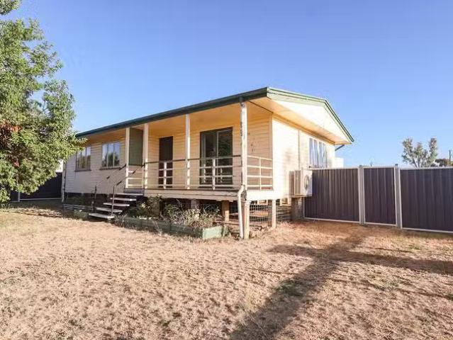 Charming 25 Foott Street, Roma, QLD 4455