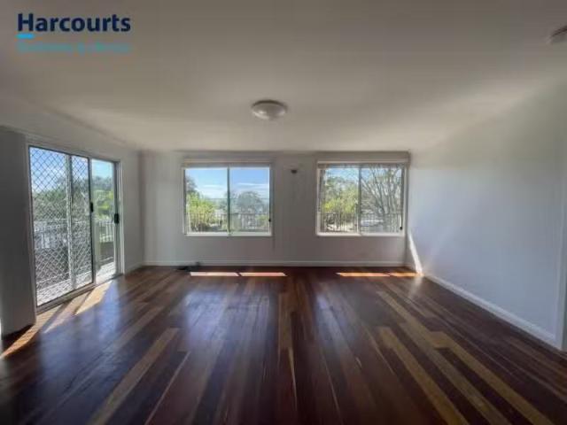 Nice 25 Stanley Street, WYONGAH House for rent Listed by Make.