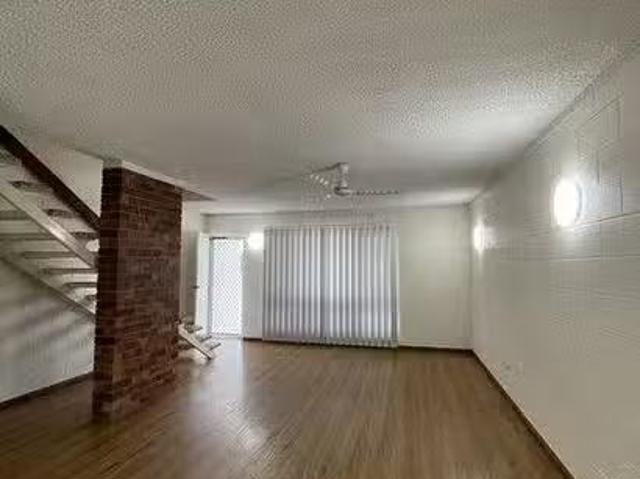 Just in! 2/5 Windsor Street, Hermit Park, QLD 4812