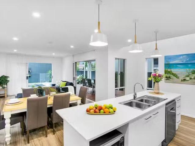 Nice 25 Turpin Road, Labrador, QLD 4215