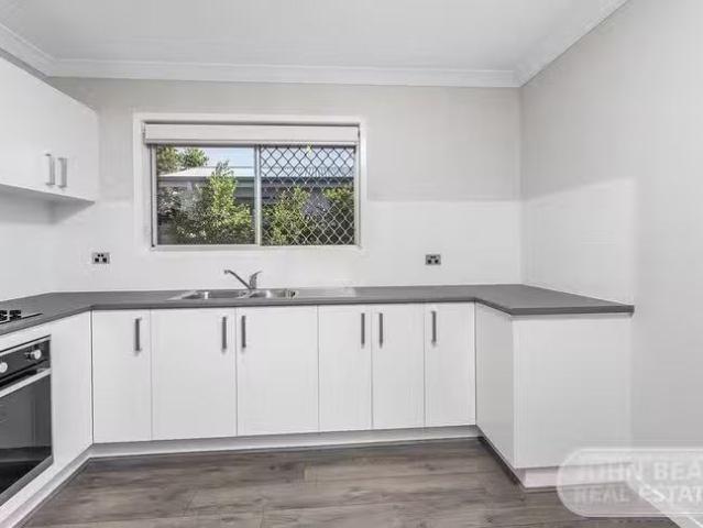 Rental! 25A Kelliher Street, Rothwell, QLD 4022