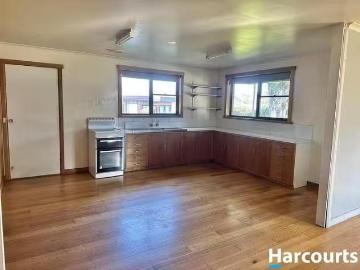 Cozy 266 Weld Street, Beaconsfield, TAS 7270