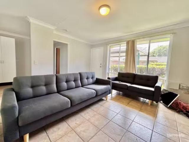 Unique 2/63 Kingsclare Street, Leumeah Apartment for rent Lis.