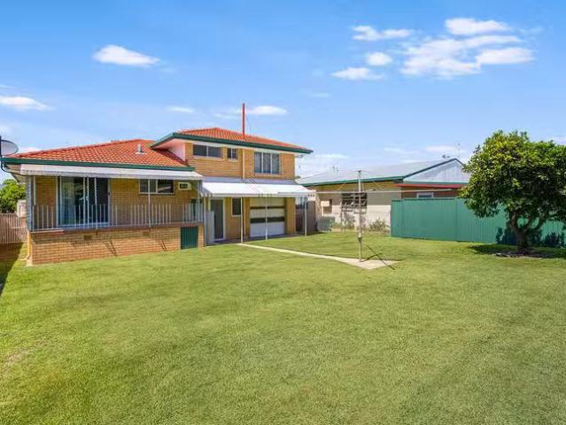 Cheap 26 Crawford Street, Redcliffe, QLD 4020