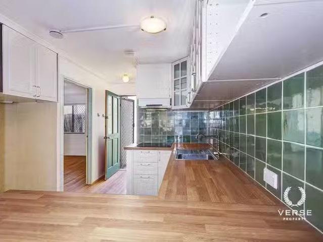 Nice 2/6 Heppingstone Street, South Perth, WA 6151