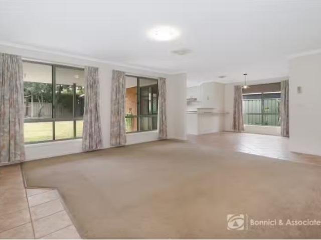 Nice 26 Wright Street, Glenroy House for rent Listed by Zoey.