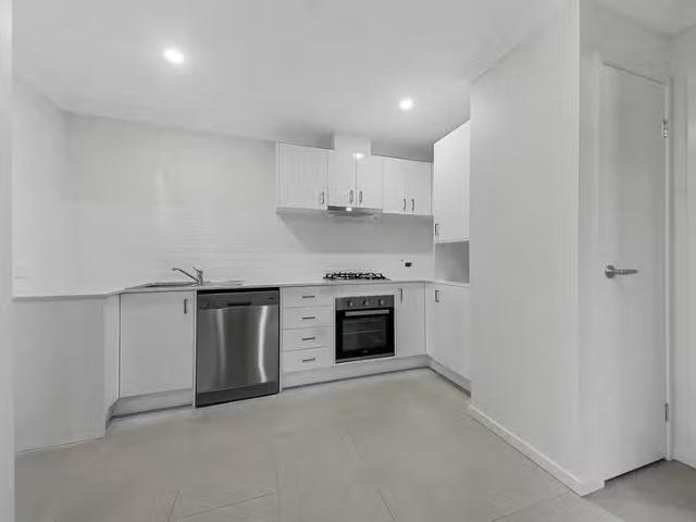Charming 2/754 Kingston Road, Loganlea, QLD 4131