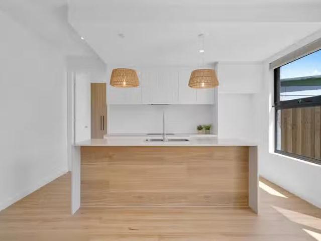 For Rent! 2/76 Skye Road, FRANKSTON, VIC 3199 Townhouse for.