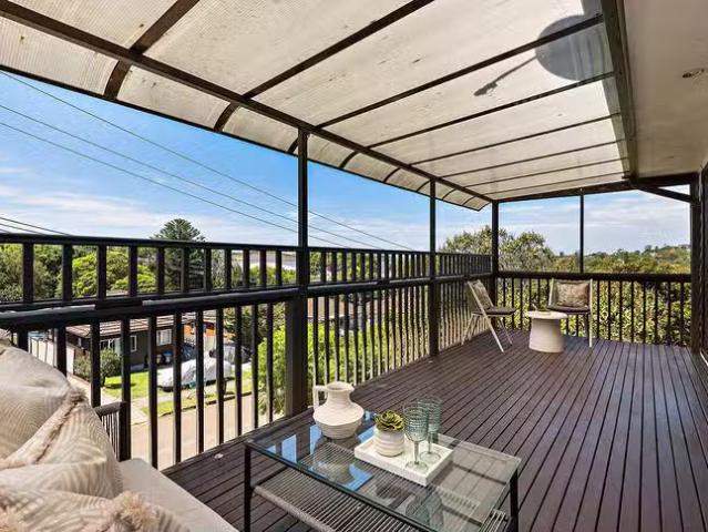 Unique 2/77 Smith Avenue, Allambie Heights, NSW 2100