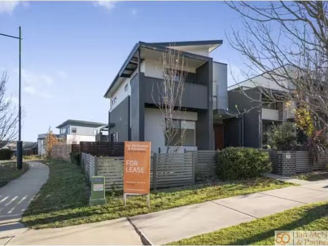 Cheap 278 Gorman Drive, Googong Townhouse for rent Listed by.