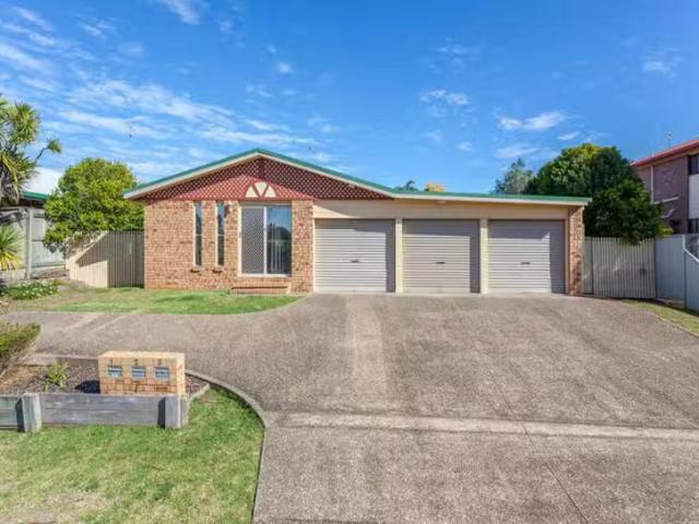 Just in! 2/7 Creedon Drive, Kearneys Spring, QLD 4350