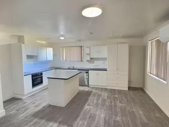 Unique 27 O'Halloran Ave, Singleton, House for rent Listed by.