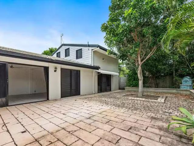 Cozy 27 Montgomery Crescent, Golden Beach, QLD 4551