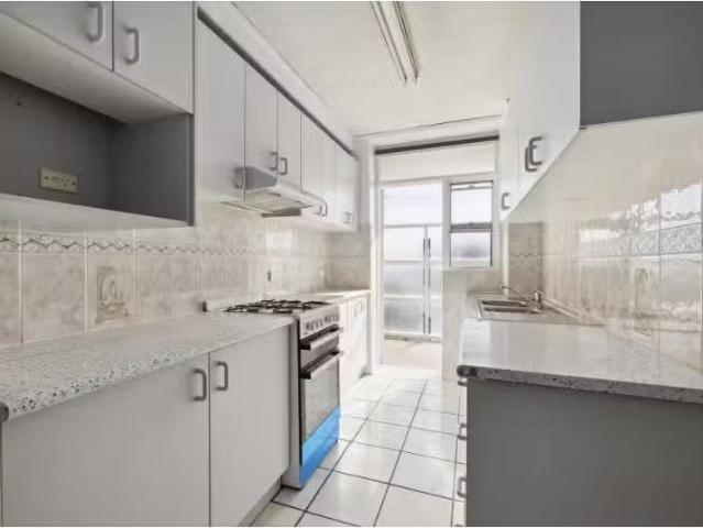 Nice 28/28 Evans Avenue, Eastlakes Apartment for rent Listed.