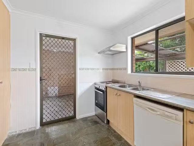 Charming 28 Cashel Street, Tingalpa, QLD 4173