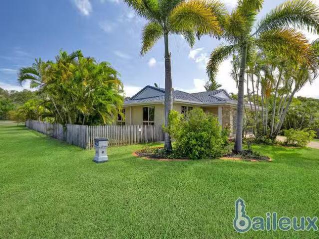 Charming 28 Freeman Avenue, Slade Point, QLD 4740