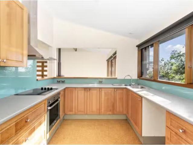 Just in! 28 Kalang Road, Elanora Heights House for rent Liste.