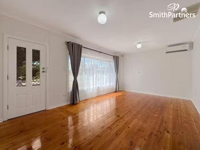 Rental! 28 Lindsay Street, Elizabeth Downs, SA 5113