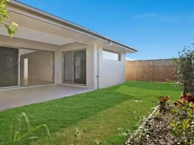 Nice 28 Moogerah Street, Capalaba, QLD 4157
