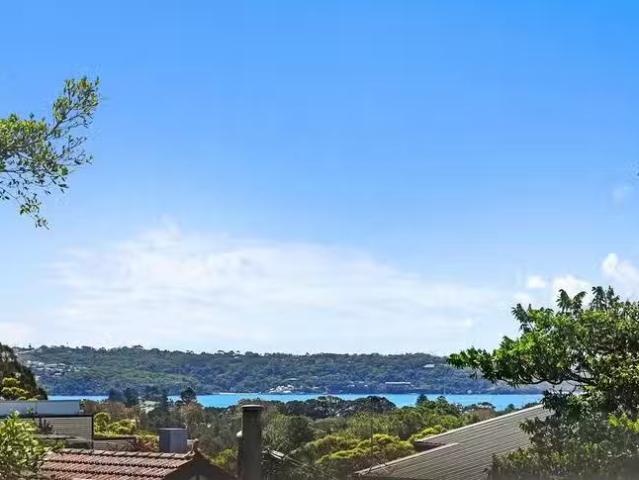 Deal! 291 Simpson Street, Bondi Beach, NSW 2026