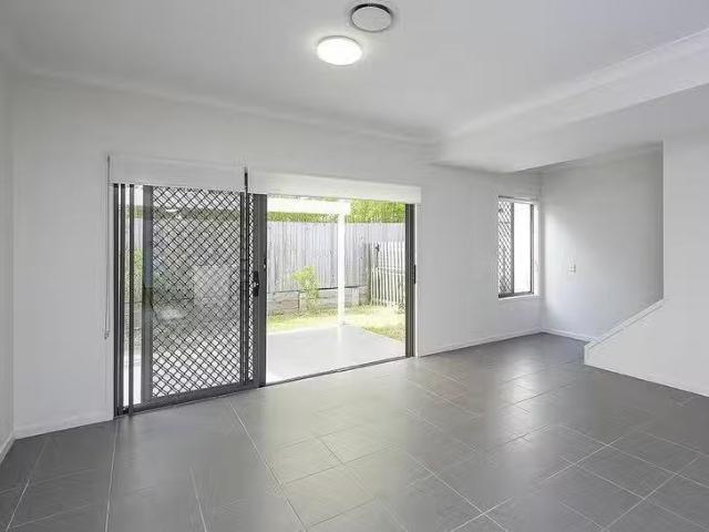 Rental! 2/92 Hansen Street, Moorooka, QLD 4105