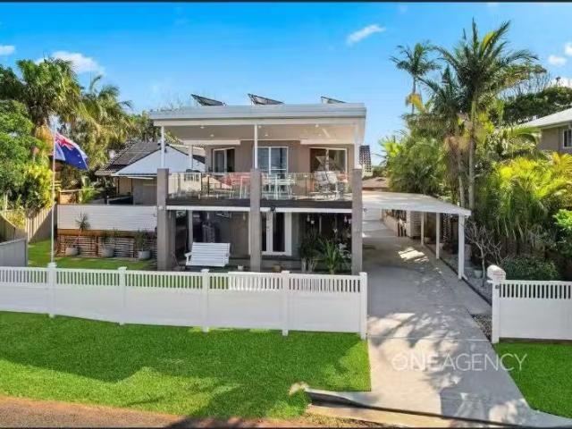 Rental! 29 Grandview Parade, Port Macquarie Townhouse for rent.
