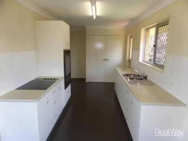 Cheap 29 Erin Street, Wilsonton, QLD 4350