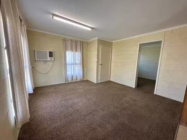 Unique 2/9 Monash Street, West Wyalong, NSW 2671